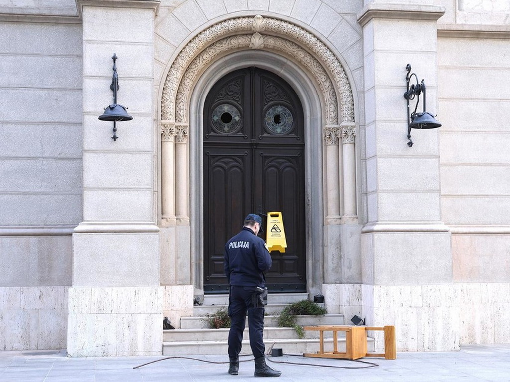 Vandalizam u Zagrebu: Oštećena pravoslavna crkva na Cvjetnom trgu