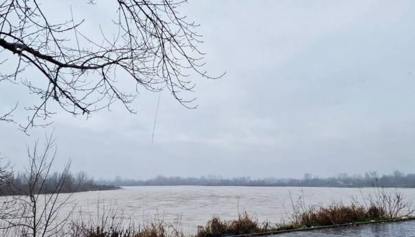 Vanredna odbrana od poplava u Semberiji