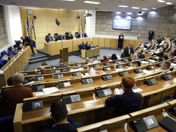 Vanredna sjednica Doma naroda u četvrtak, jedina tema zakon o zeničkoj željezari