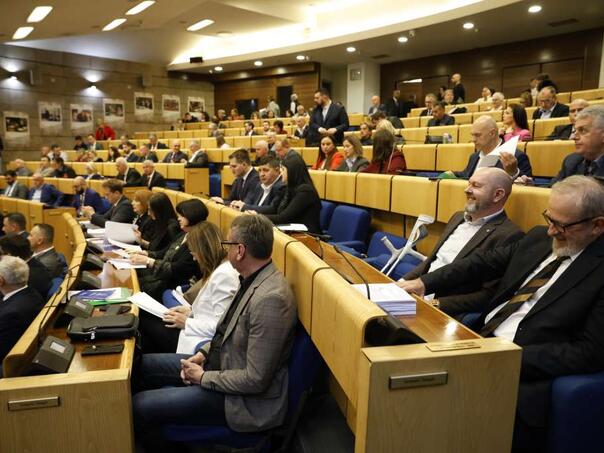 Vanredna sjednica u Parlamentu FBiH o fiskalnoj reformi 23. aprila