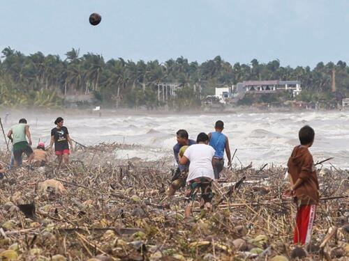 Vanredno stanje na Filipinima: Najmanje 114 mrtvih zbog tajfuna