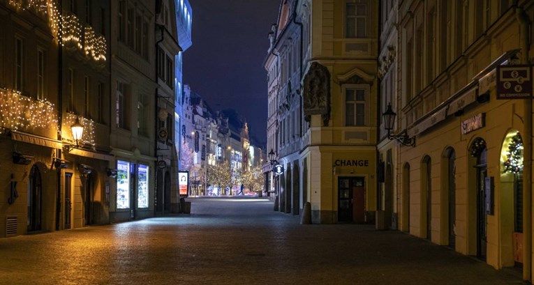 Vanredno stanje u Češkoj još najmanje 30 dana, planiraju se još strože mjere