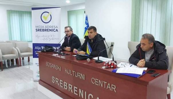 Vapaj Inicijative za Srebrenicu: Pridružite nam se u borbi!