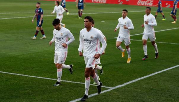 Varane spasio Kraljeve u gostima kod otpisane Huesce