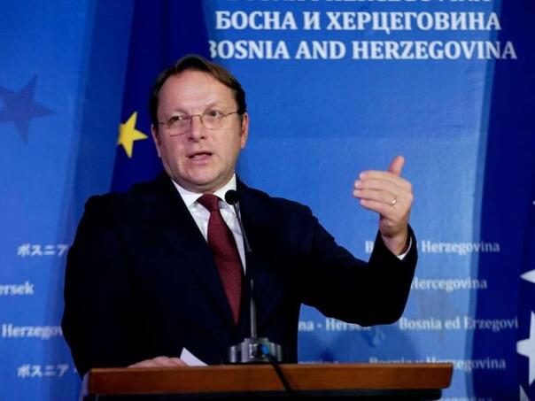 Varhelyi: BiH mora ubrzati provođenje reformi ako želi napredovati
