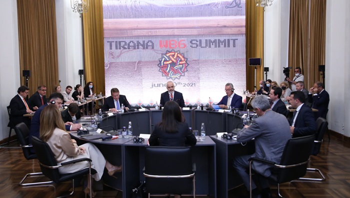 Varhelyi: Za Zapadni Balkan skoro 30 milijardi eura od EK