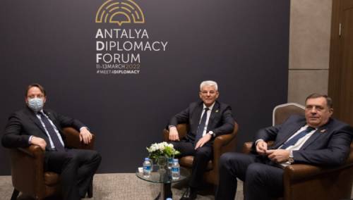 Varhelyi: Zapadni Balkan napreduje na putu proširenja EU