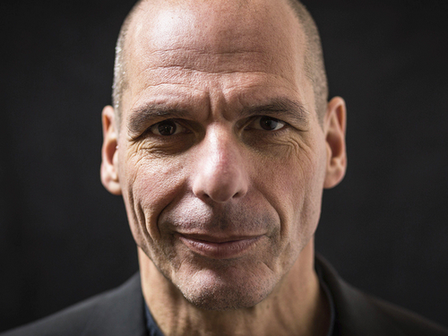 Varufakis: Slovenci, budite ponosni jer ne učestvujete u genocidnom Eurosongu