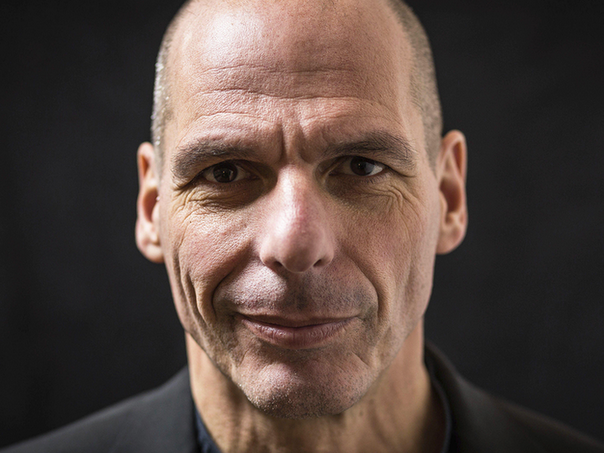 Varufakis: Slovenci, budite ponosni jer ne učestvujete u genocidnom Eurosongu