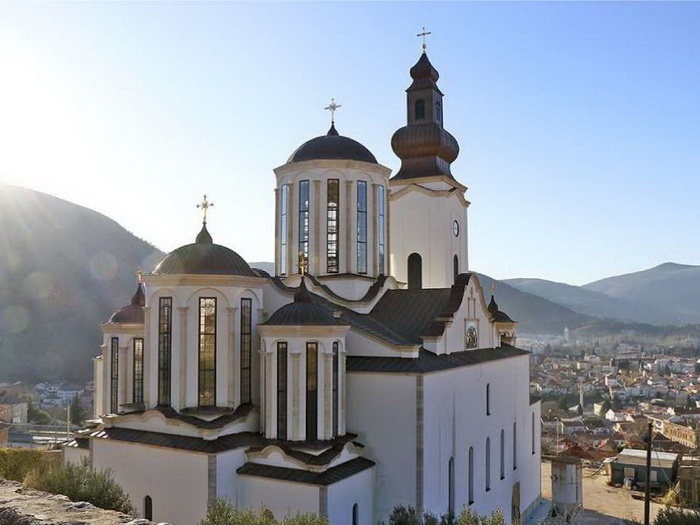 Vaskršnja liturgija prvi put nakon rušenja u Sabornoj crkvi Svete Trojice u Mostaru