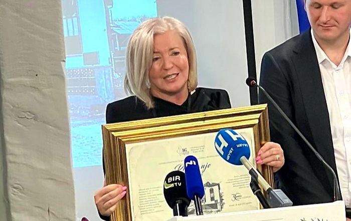 Vasviji Vidović uručeno značajno priznanje u Ahmićima