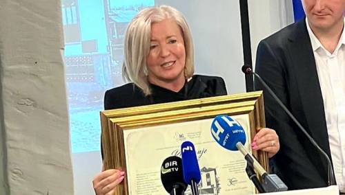 Vasviji Vidović uručeno značajno priznanje u Ahmićima