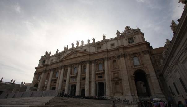 Vatikan će od 1. oktobra zahtijevati 'zeleni certifikat'