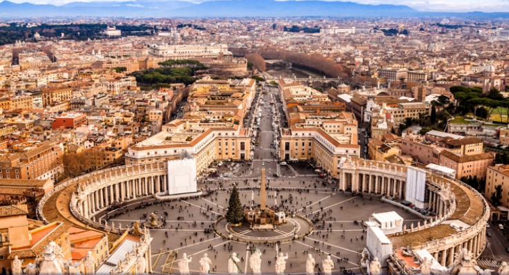 Vatikan će poslati papin govor u svemir