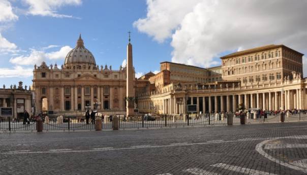 Vatikan daruje zdravstvenim radnicima besplatan ulazak u muzeje