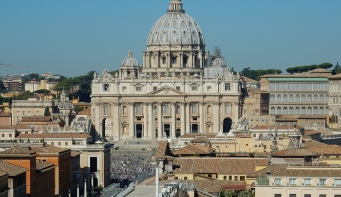 Vatikan i Italija ponovo održavaju vjerske službe