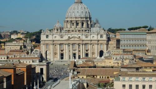 Vatikan objavio Dekret o vakcinaciji službenika