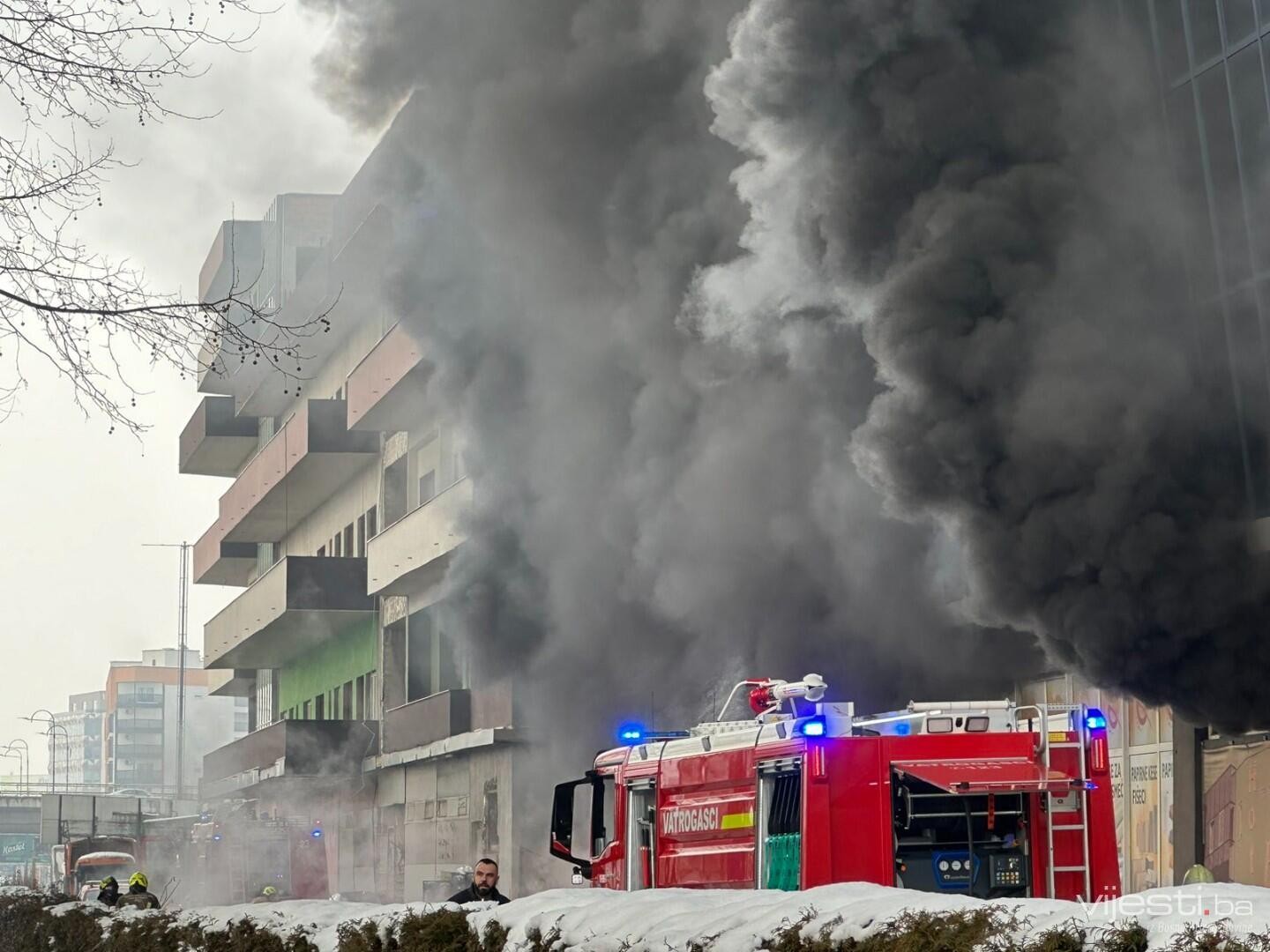 Požar na pijaci Heco pod kontrolom, ogromna šteta
