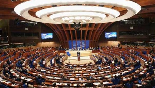 VE: Najava vlade Poljske razlog je za ozbiljnu zabrinutost