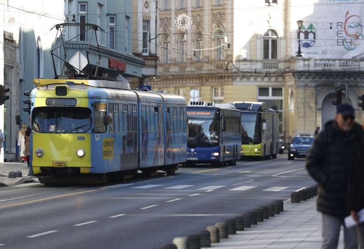 Večeras će se noćni prevoz umjesto tramvajima obavljati autobusima 