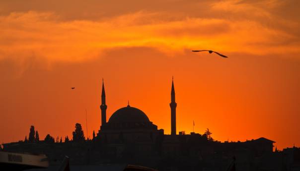 Večeras nastupa mjesec ramazan, sutra prvi dan posta