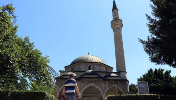 Večeras sa akšam namazom nastupa nova 1445. hidžretska godina