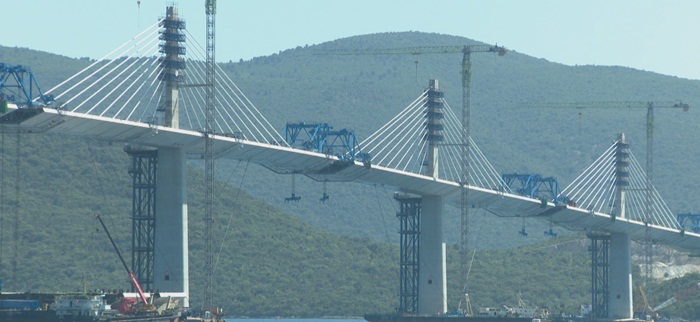 Večeras spajanje Pelješkog mosta uz veliku svečanost