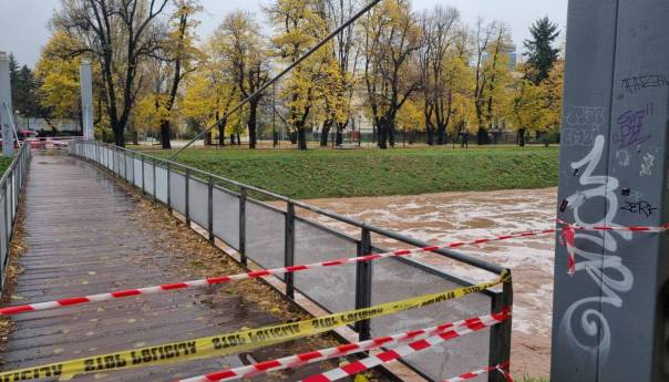 Veći dio Sarajeva bez struje, zatvaraju se mostovi