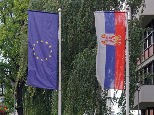 Većina građana Srbije nije za članstvo u EU