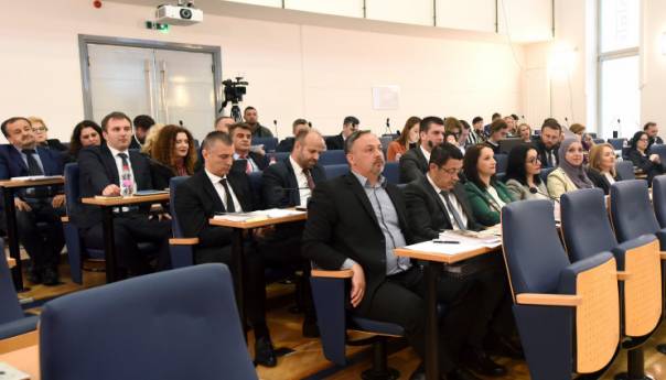 Većina izglasala: O nepovjerenju Vladi KS 29. januara