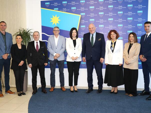 Velagić sa šefom Misije OSCE-a o reformi obrazovanja u BiH