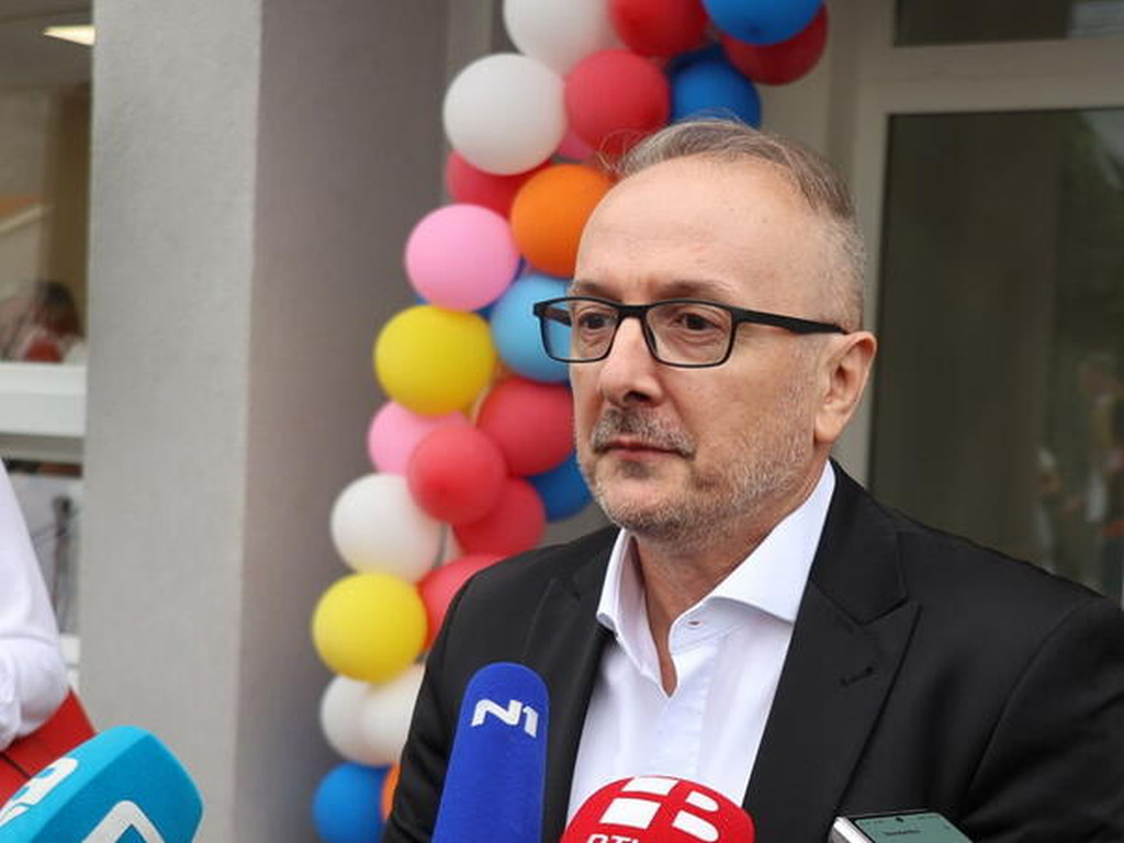 Velagić: Svaki student u HNK ima pravo na stipendiju