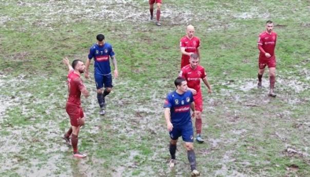 Velež i Sloga remizirali u blatu Gabele, Rođeni oštećeni