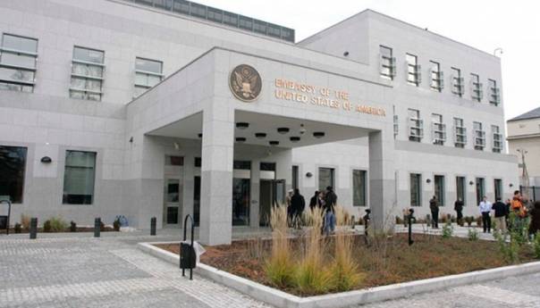 Ambasada SAD: Veličanje ratnih zločinaca neprihvatljivo