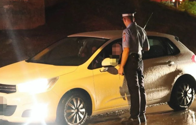 Velika akcija policije na Sokocu: Pretresi i hapšenja 
