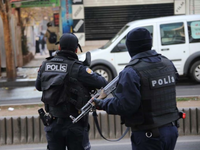 Velika antiteroristička racija u Turskoj: Privedeno više od 100 pripadnika grupe ISIS