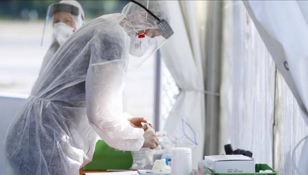 Velika Britanija: Skoro svaka sedma osoba ima 'dugi kovid'