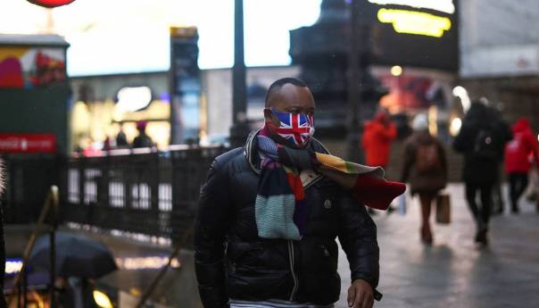 Velika Britanija ukida izolaciju za zaražene koronom?