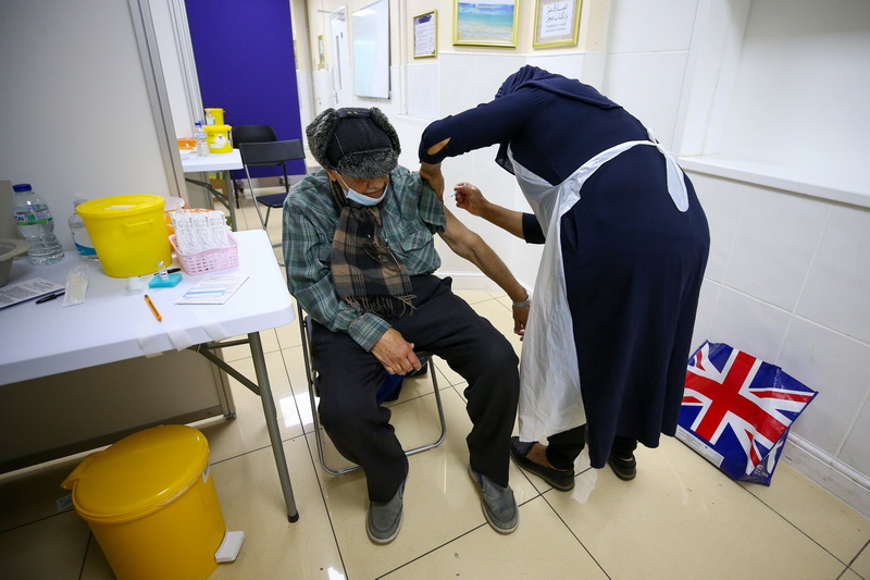 Velika Britanija vakcinisala više od 600.000 ljudi u jednom danu