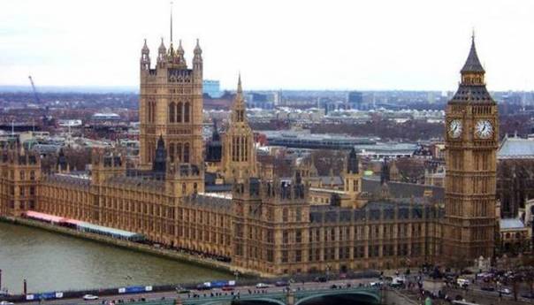 Velika Britanija zabranjuje ulazak osuđenim osobama iz EU