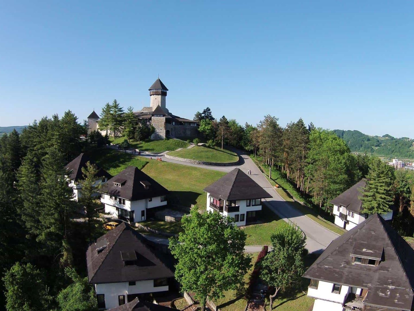 Velika Kladuša dobija Dom kulture i Vatrogasni dom, ulaže se i u obnovu Starog grada