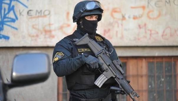Velika policijska akcija u tri kantona, pretresi na 43 lokacije