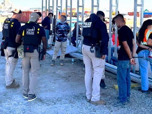 Velika racija u fabrici Hyundaija u SAD-u, stotine uhapšenih