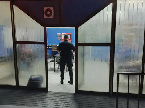 Velika tuča u sarajevskoj kladionici: Jedan muškarac uhapšen, za drugim se traga