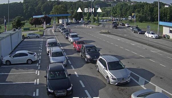 Velike gužve na GP Velika Kladuša i Bosanska Gradiška