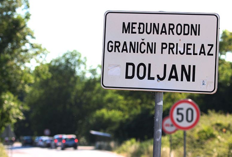 Velike gužve na granicama prema moru