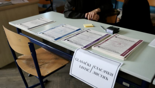 Velike gužve na zatvaranju biračkih mjesta u Novom Gradu Sarajevo