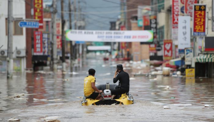 Velike poplave u Južnoj Koreji, poginulo najmanje sedam osoba