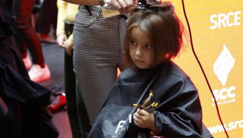 Veliki broj darivalaca na četvrtoj akciji 'Moja kosa tvoja kosa'