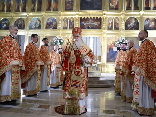 Veliki broj vjernika i na vaskršnjoj liturgiji u Sarajevu